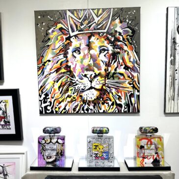 Alternative view of Lion Royal