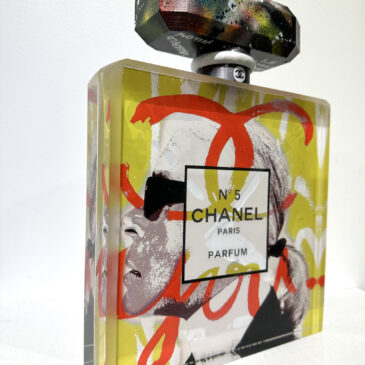 Luxury Chanel n°5, Lagerfeld yellow