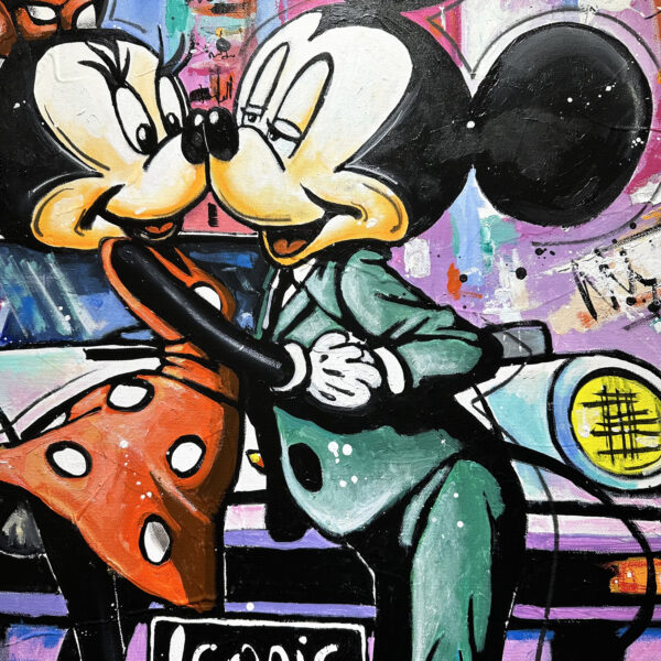 Minnie and Mickey, a date in Time Square – Image 4