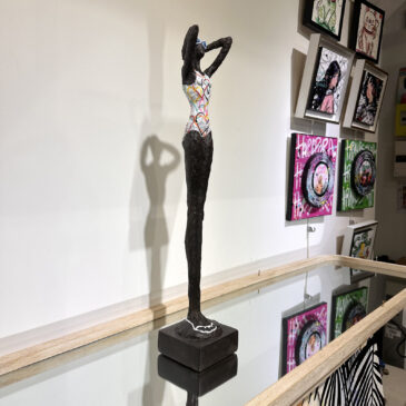 Alternative view of Femme du soleil, Amoureuse