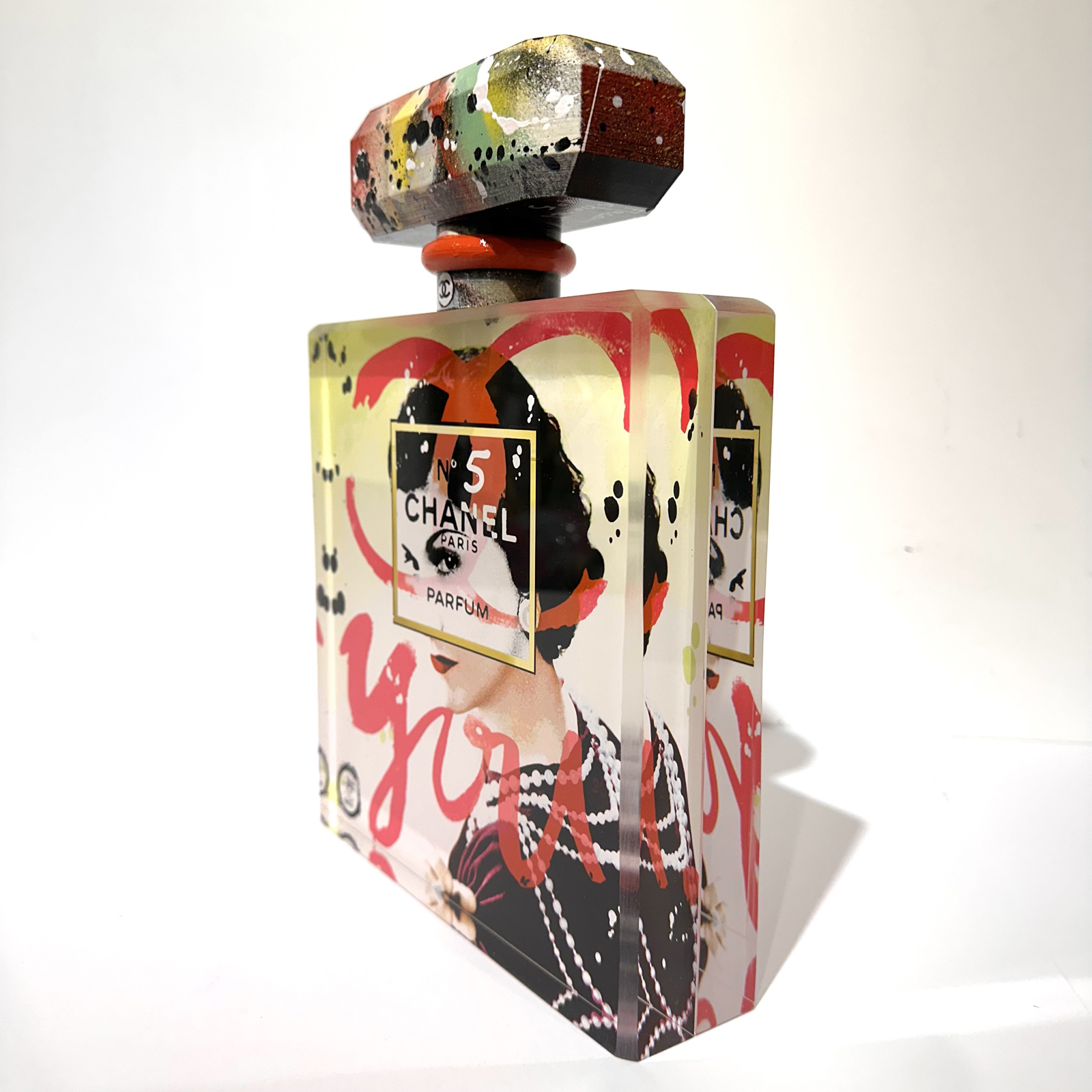 Flacon Chanel n°5, éternelle Coco, rouge