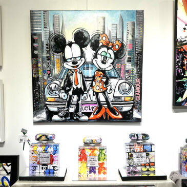 Alternative view of Mickey and Minnie a magical honeymoon in New York